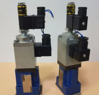 �Ă����������QҺ��ϵ�y(t��ng)�{(di��o)���y���φ��}